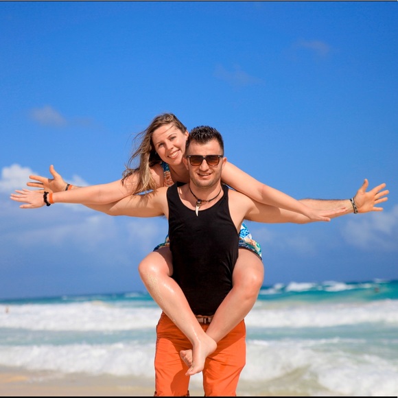 Meet Your Posher ๐ ๐ ๐ - Picture 4 of 9